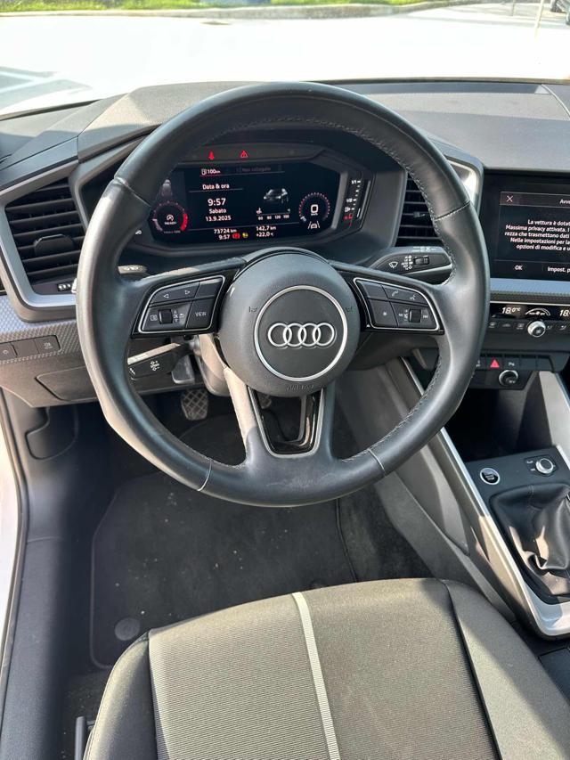 AUDI A1 citycarver 30 TFSI Identity Contrast