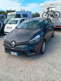 Renault Clio 1.2 75 CV 5 porte Duel