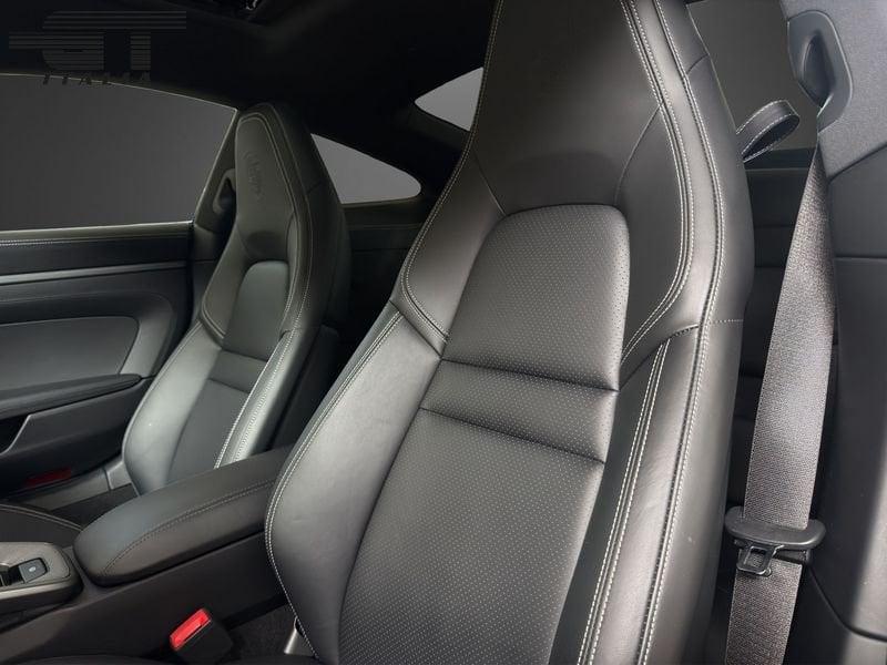 Porsche 911 CARRERA 4S