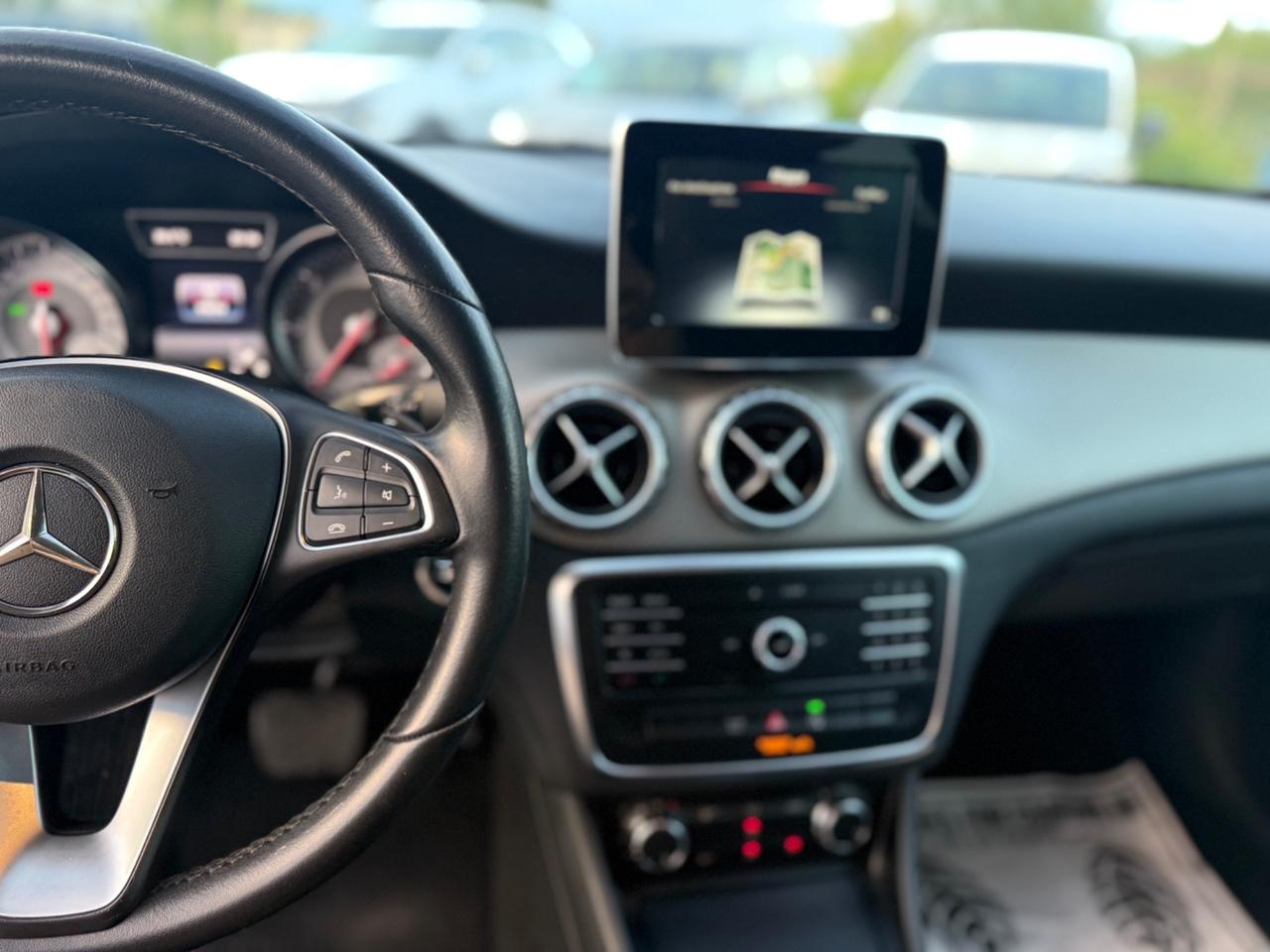 Mercedes-benz GLA 180 d Automatic Executive