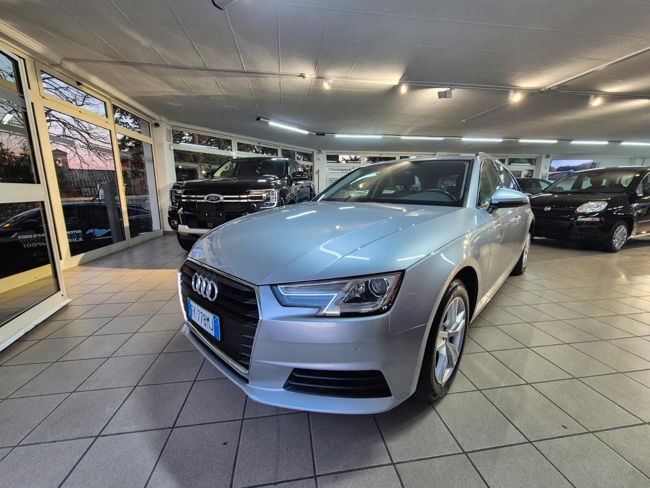 Audi A4 Avant 2.0 TDI 150 CV Business