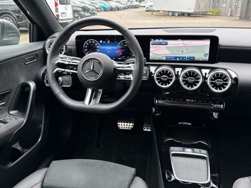 Mercedes-Benz Classe A A 200 Premium AMG LED NAVI