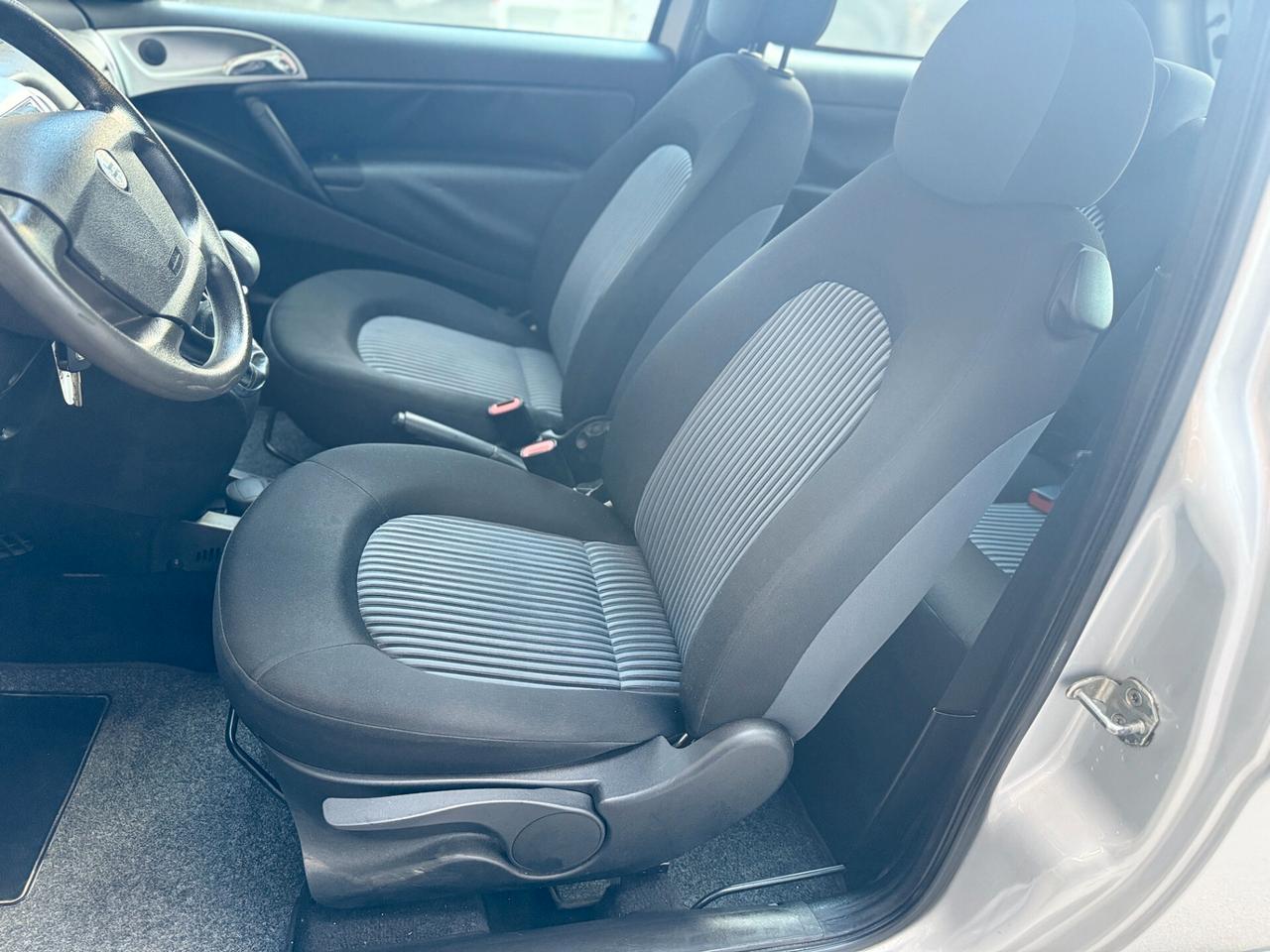 Lancia Ypsilon 1.2 8V Argento 60cv