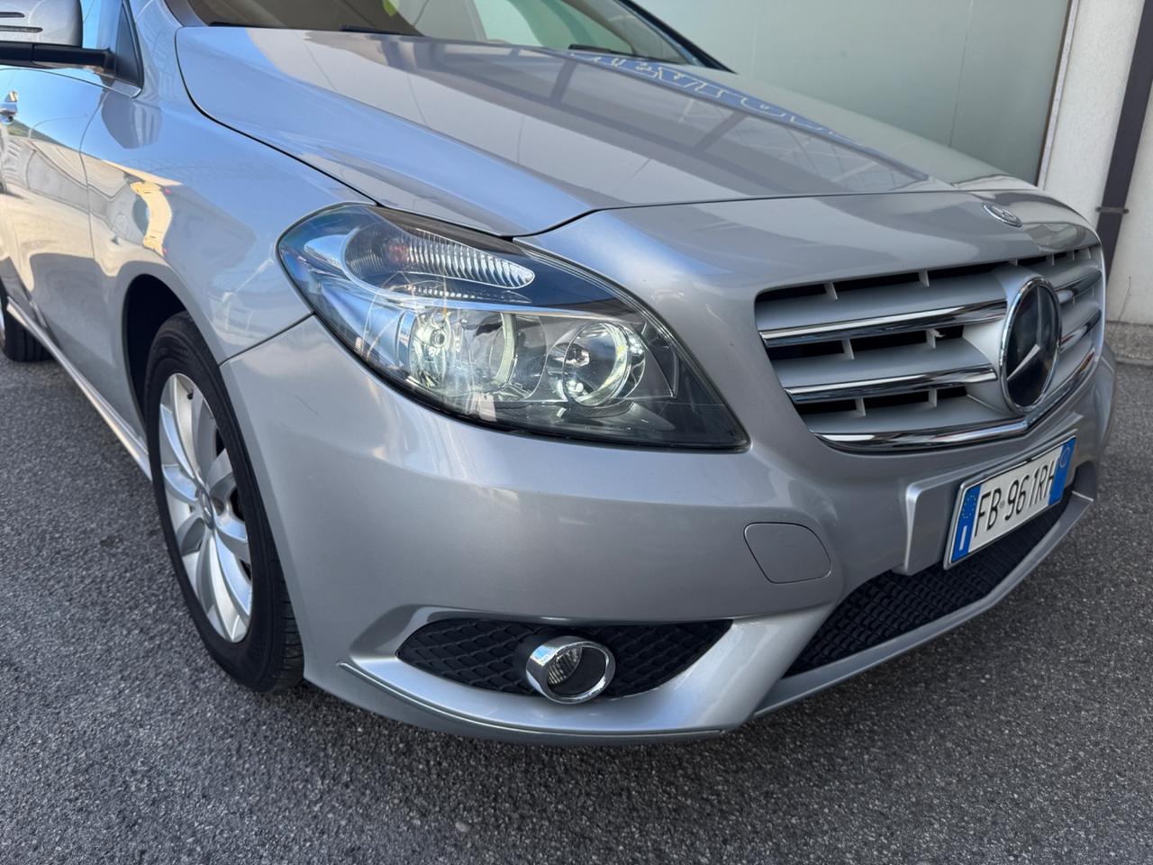 Mercedes-benz B 180 d Premium 2015