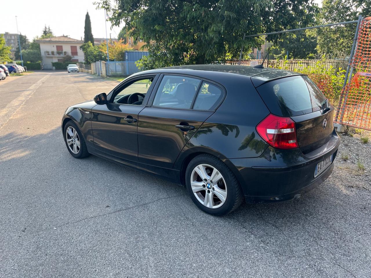 Bmw 118 118d 2.0 143CV cat 5 porte Futura DPF