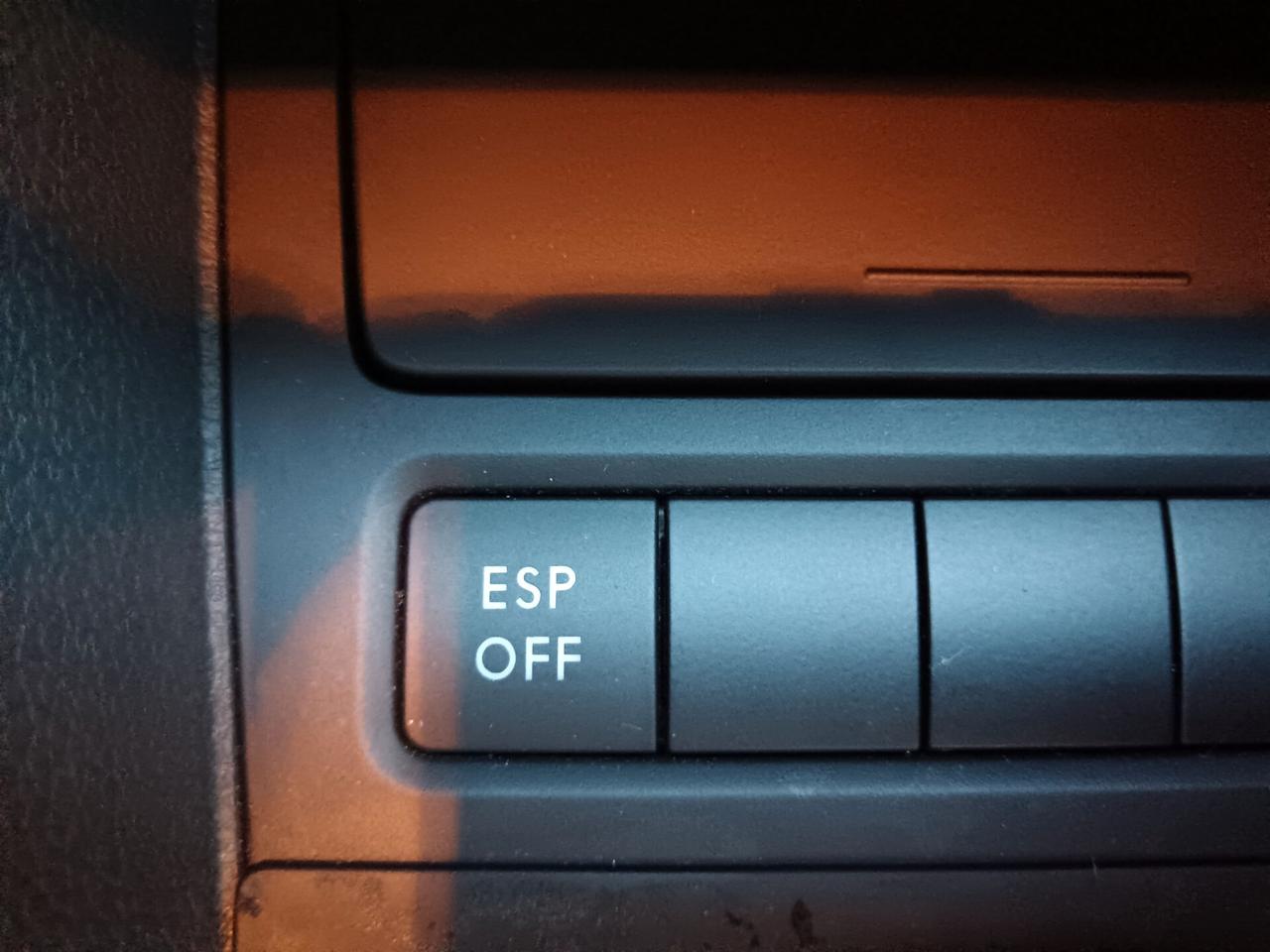 Volkswagen Golf 1.6 TDI 105CV NEOPATENTATI