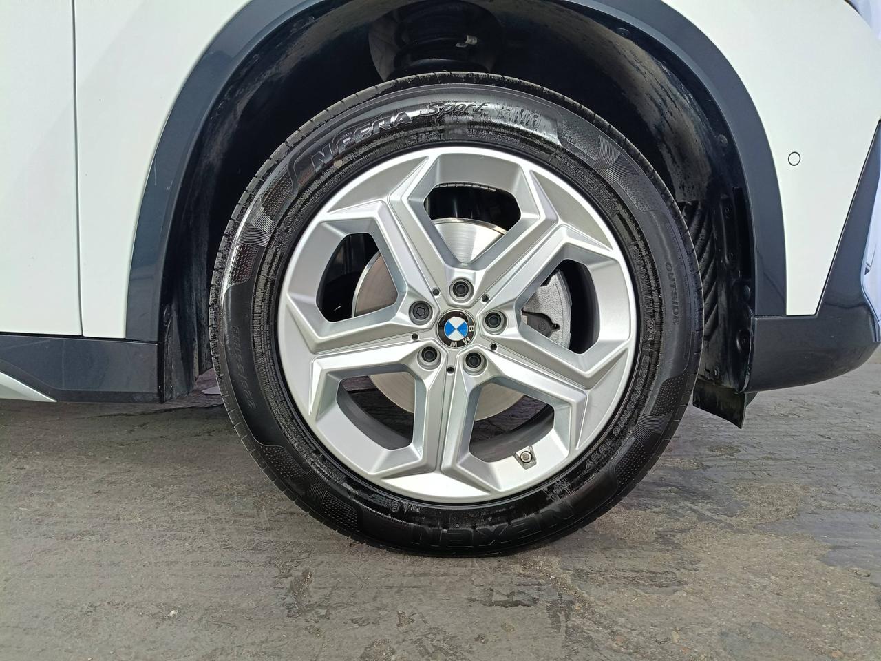 BMW X1 U11 - X1 sdrive18i X-Line auto