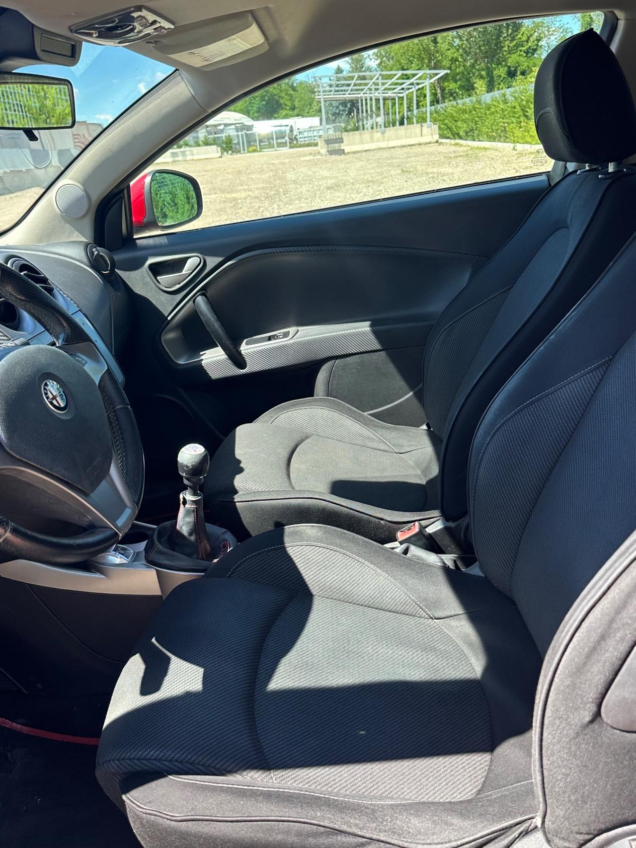 Alfa Romeo MiTo 1.6 JTDm-2 S&S Distinctive Sport Pack