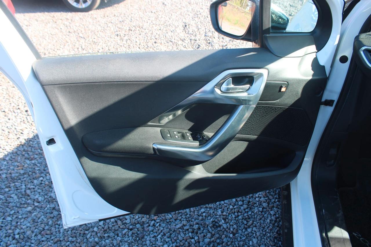 Peugeot 2008 1.6 e-HDi 92 CV Stop&Start Allure