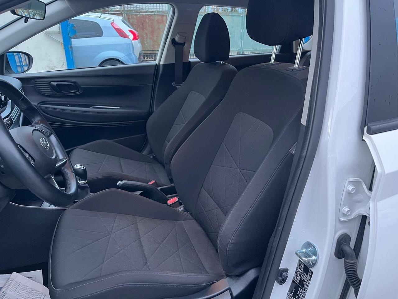 Hyundai bayon 1.2 hpi/benz-xline-full-2023