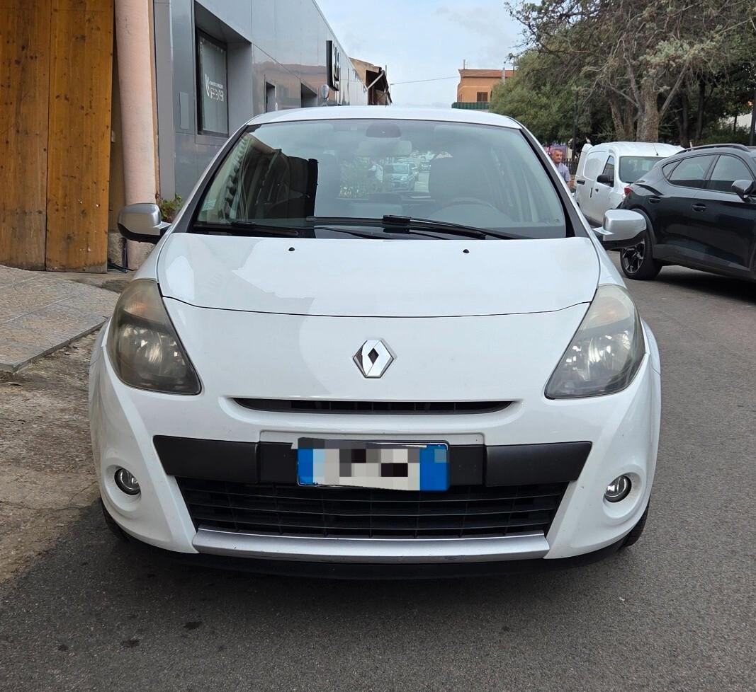 Renault Clio 1.5 dCi UNICO PROPRIETARIO!!!! NEOPATENTATI!!!