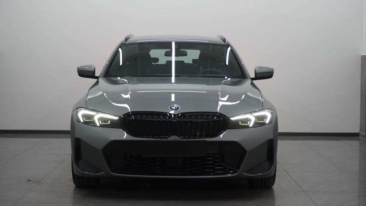 Bmw 330i xDrive Touring Msport ufficiale Bmw