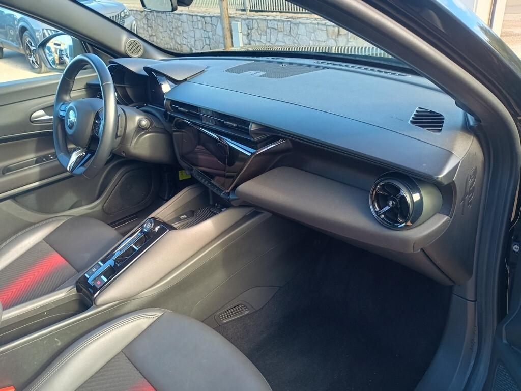 Alfa Romeo Junior 1.2 136 CV Hybrid eDCT6 Speciale