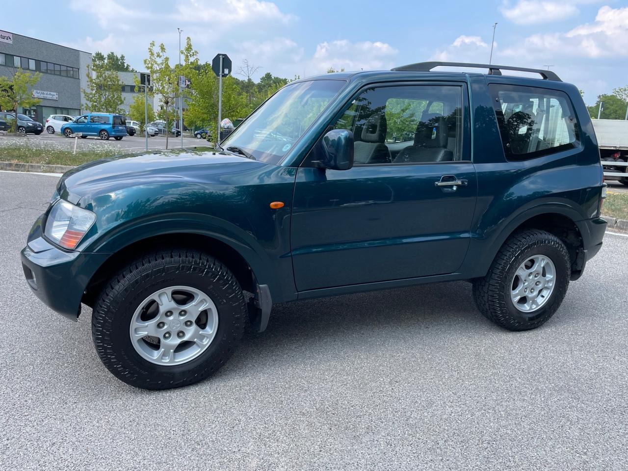 Mitsubishi Pajero 3.2 16V DI-D 3p. GLX ( 4X4 )