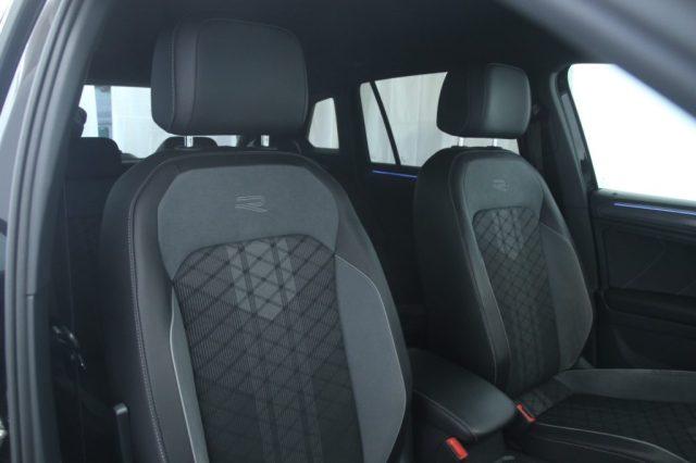VOLKSWAGEN Tiguan 2.0 TDI 150 CV SCR DSG R-Line Fari Matrix/Black P.