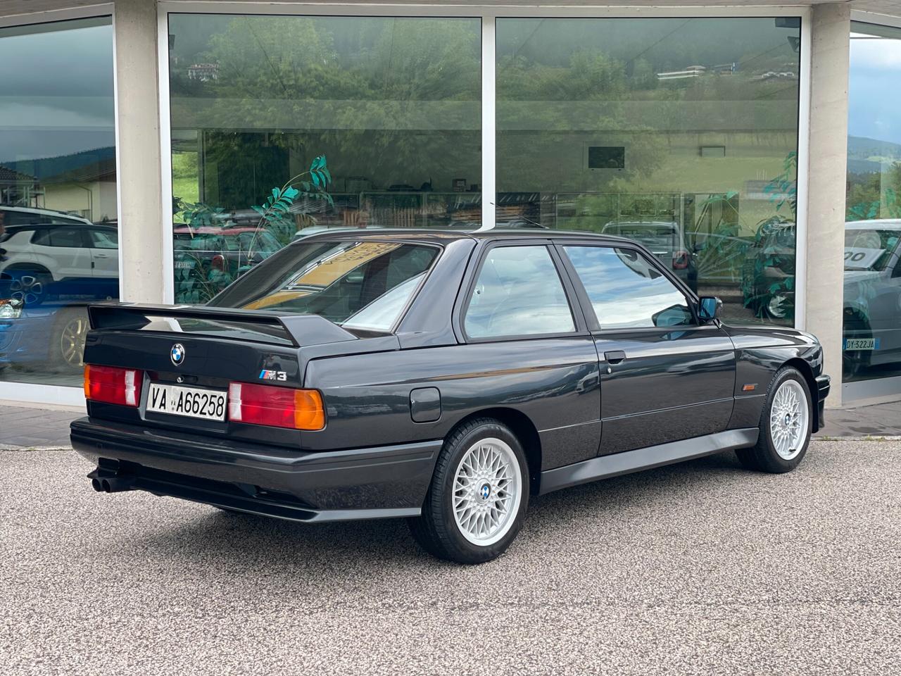 Bmw M3 2.3 E30 "SOLI 77.000 KM"