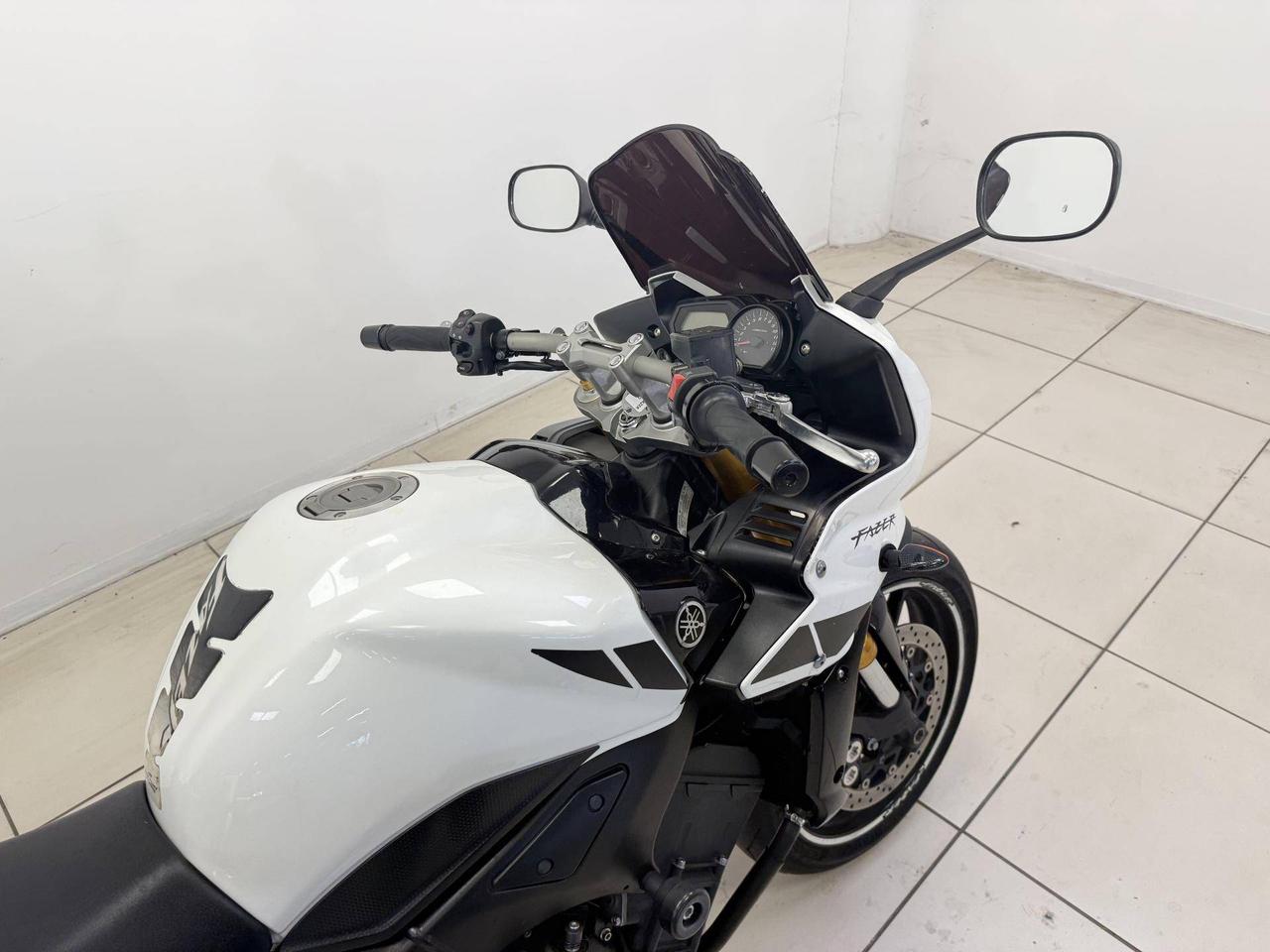 YAMAHA FZ1 1000 Fazer