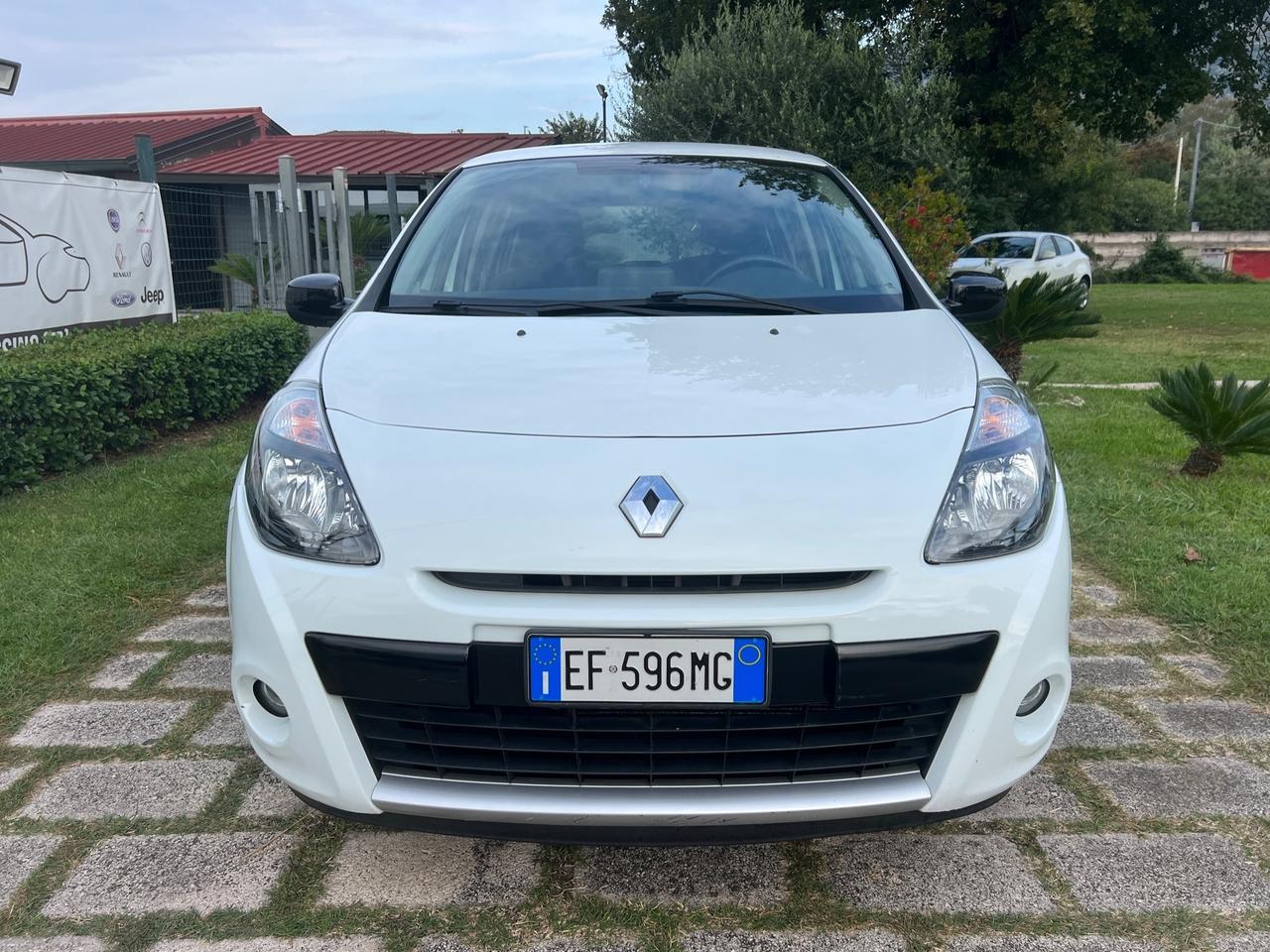 Renault Clio 1.2 55KW 5porte-2011"SOLO 43.000KM"
