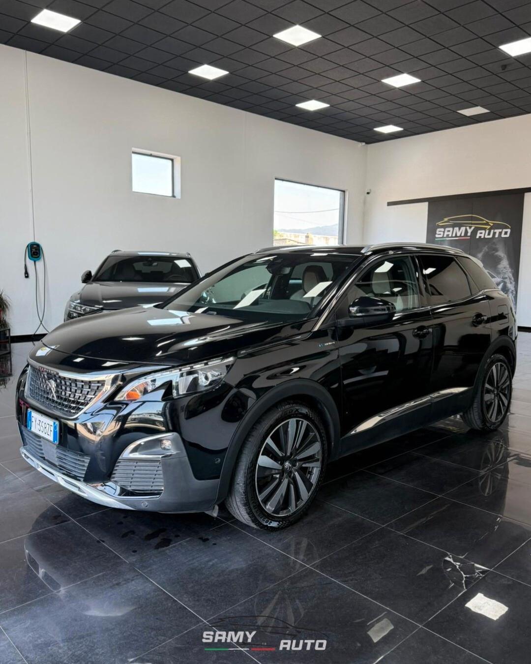 Peugeot 3008 Hybrid4 300 e-EAT8 GT