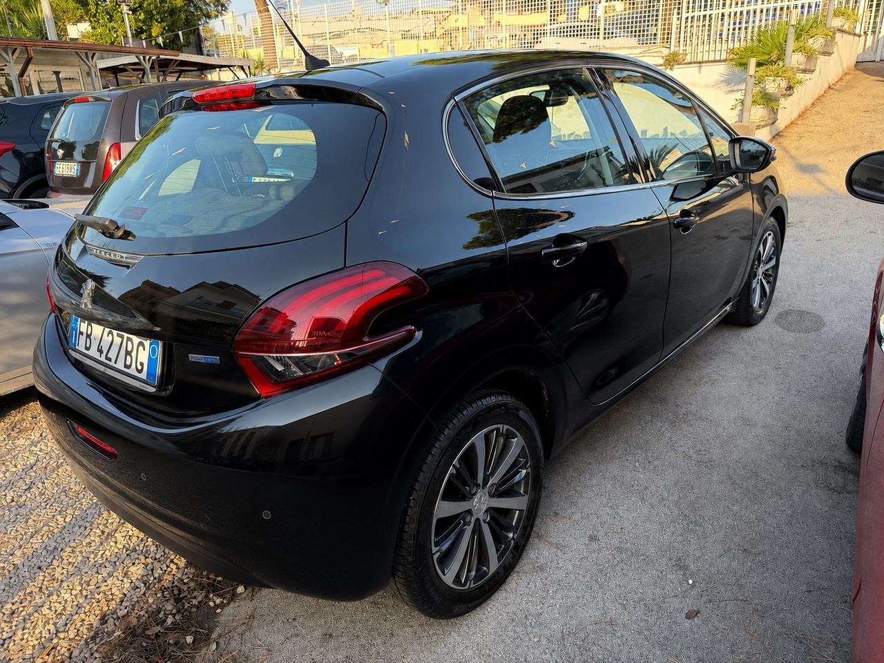Peugeot 208 HDi Allure