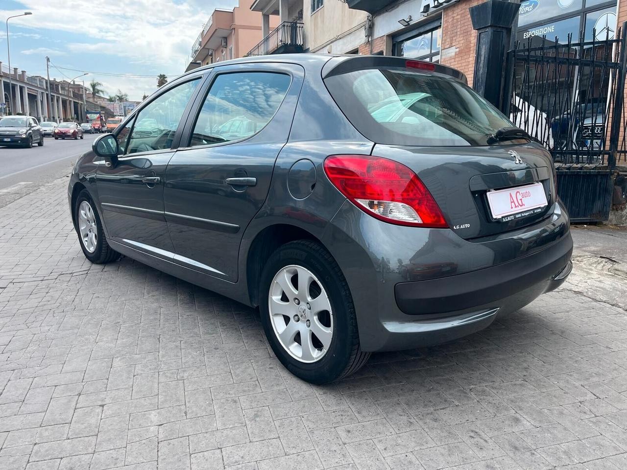 Peugeot 207 1.4 HDi 70CV FAP 5p. X Line