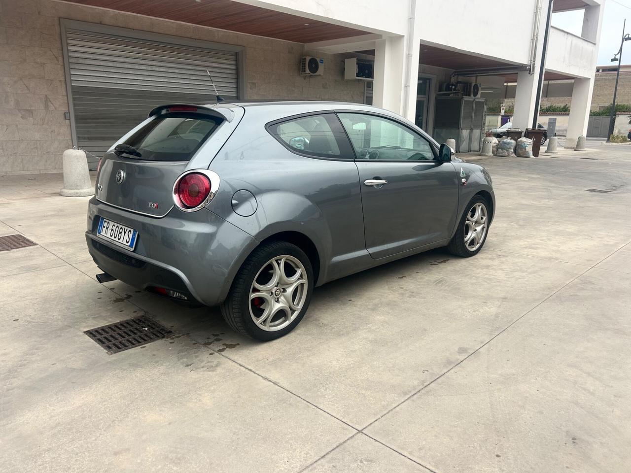Alfa Romeo MiTo 1.3 JTDm-2 95 CV S&S Distinctive Sport Pack
