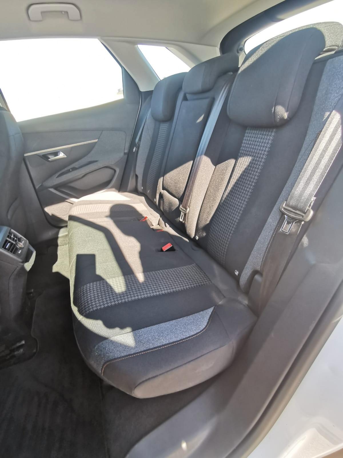 Peugeot 3008 BlueHDi 130 EAT8 Allure 2020