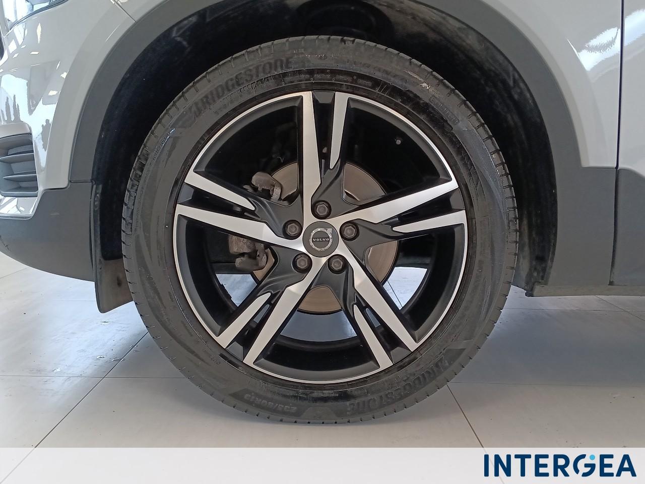 VOLVO XC40 1.5 t3 R-design 163cv auto my21