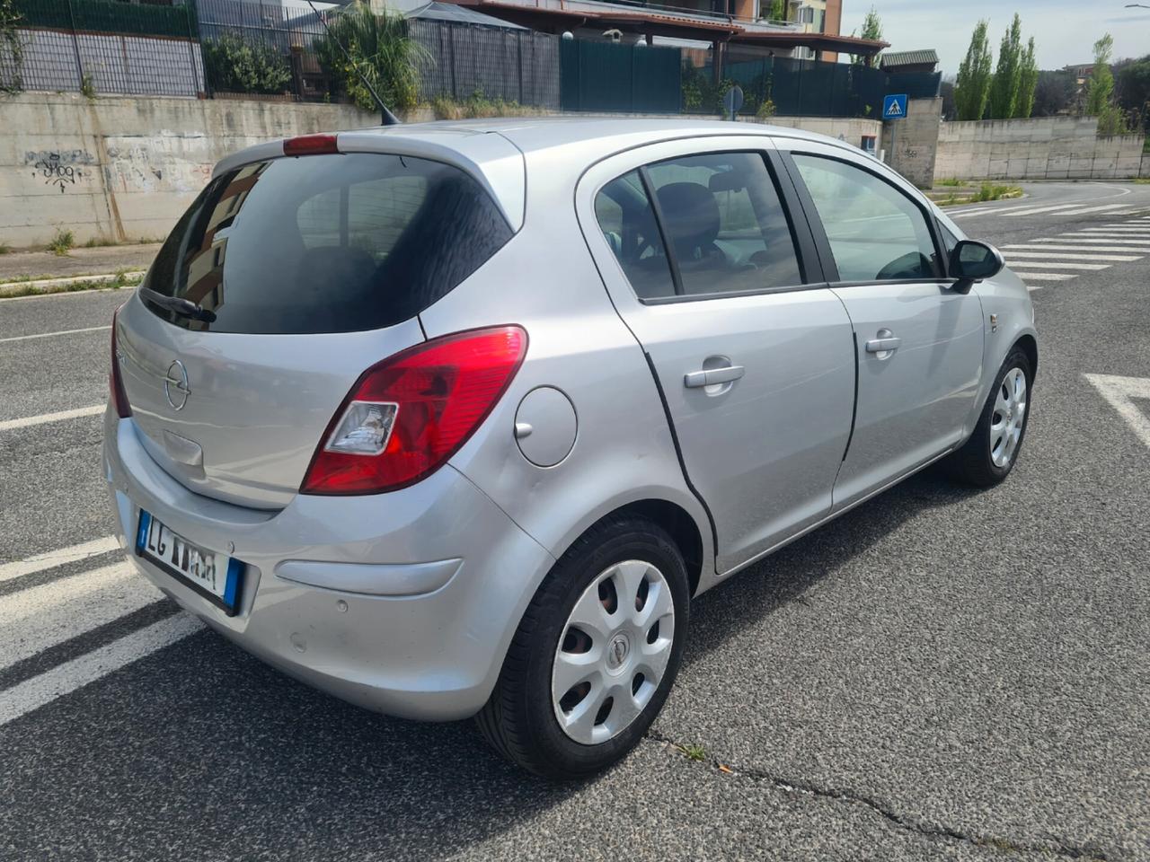 Opel Corsa 1.2 SOLI 110000 KM