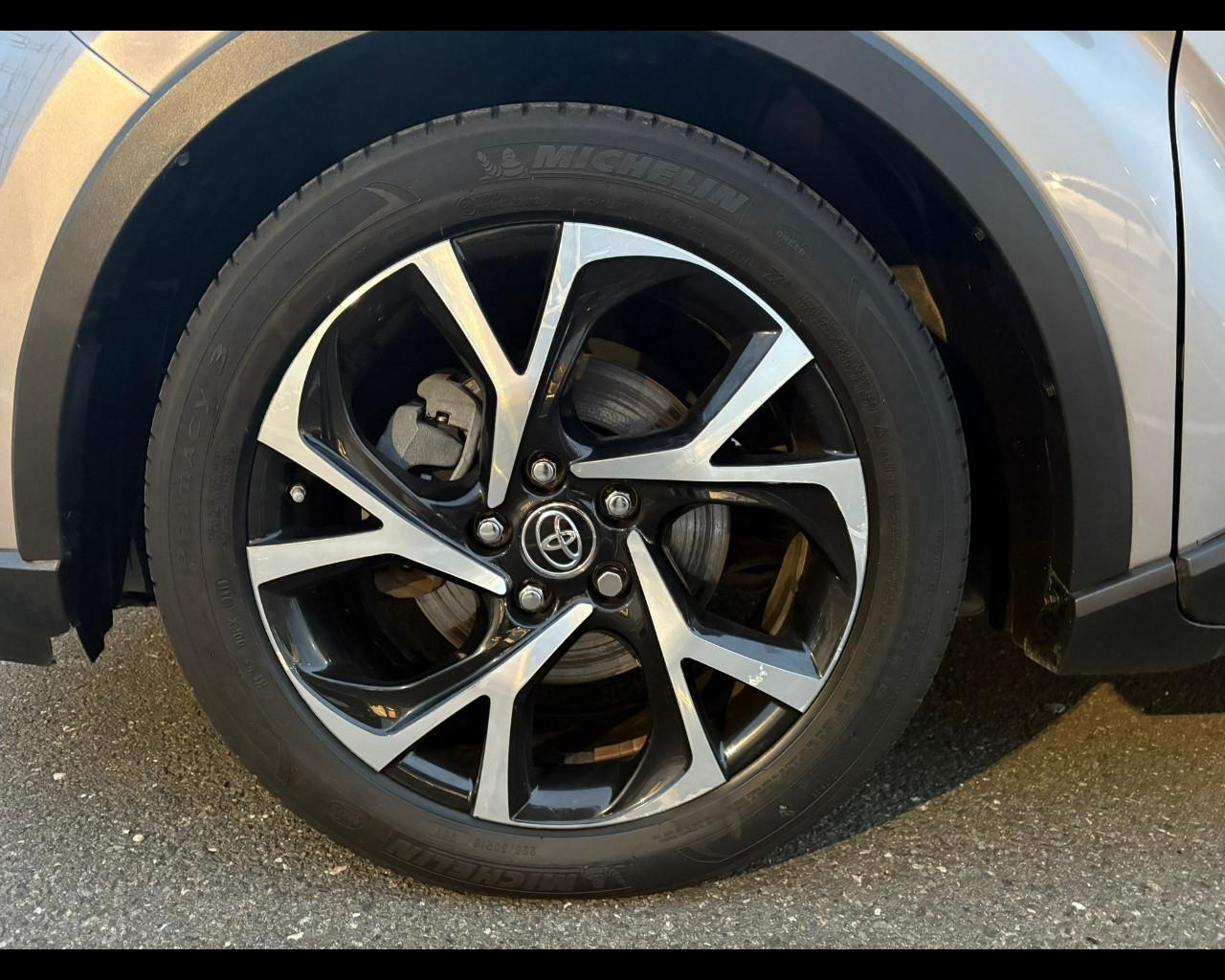 TOYOTA C-HR (2016-2023) - C-HR 1.8 Hybrid E-CVT Lounge