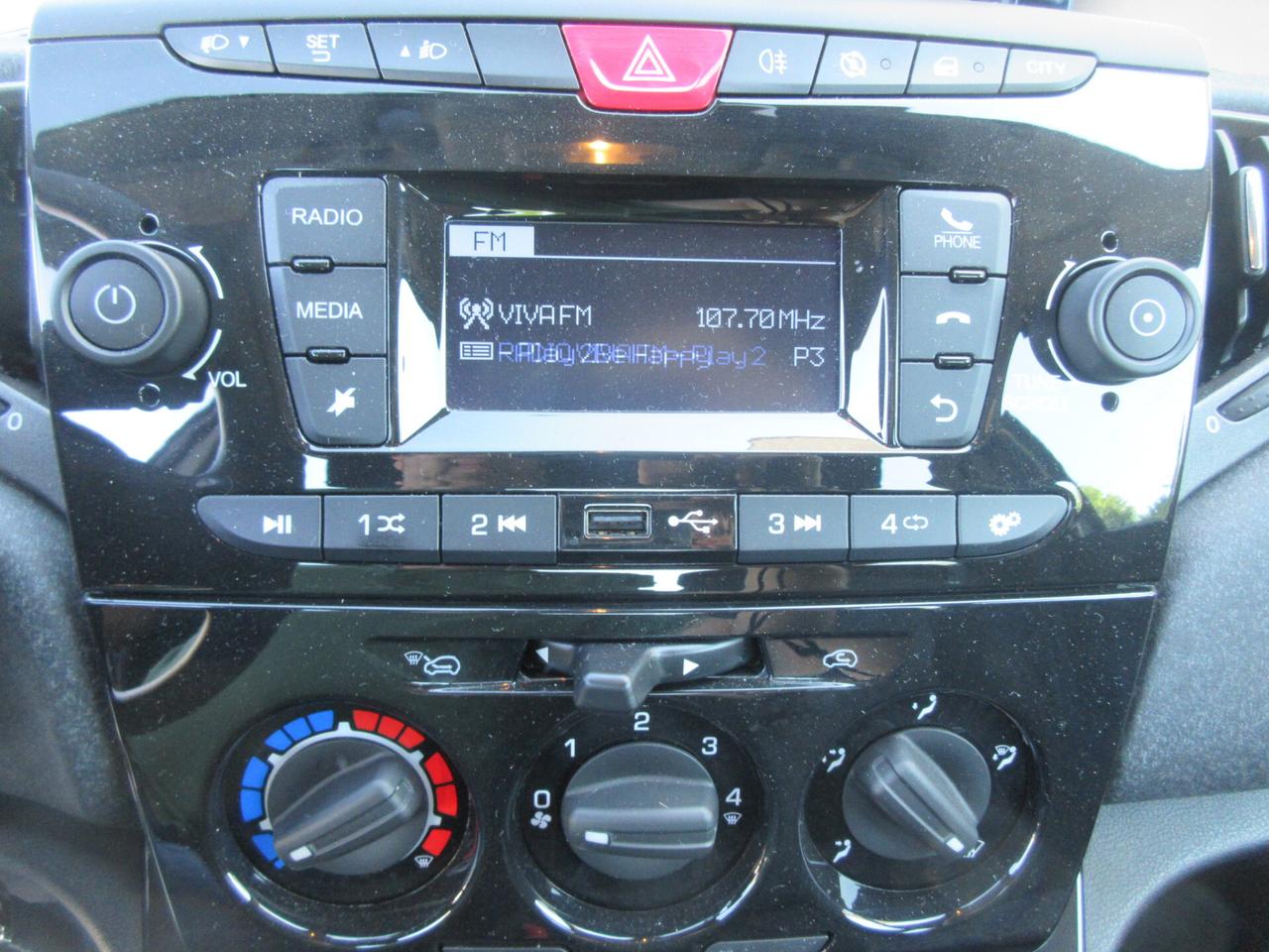 Lancia Ypsilon 1.0 FireFly 5 porte S&S Hybrid Ecochic Silver