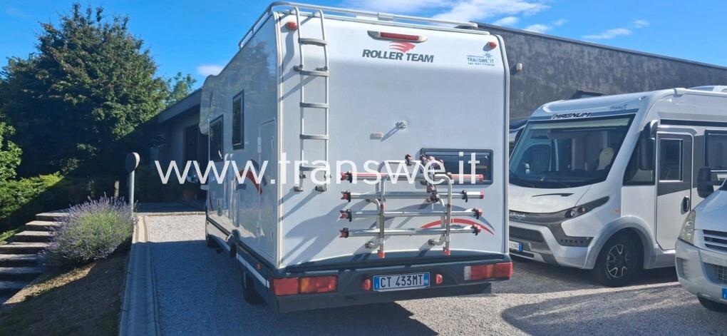 Roller Team Autoroller 67 mansardato con letti a castello