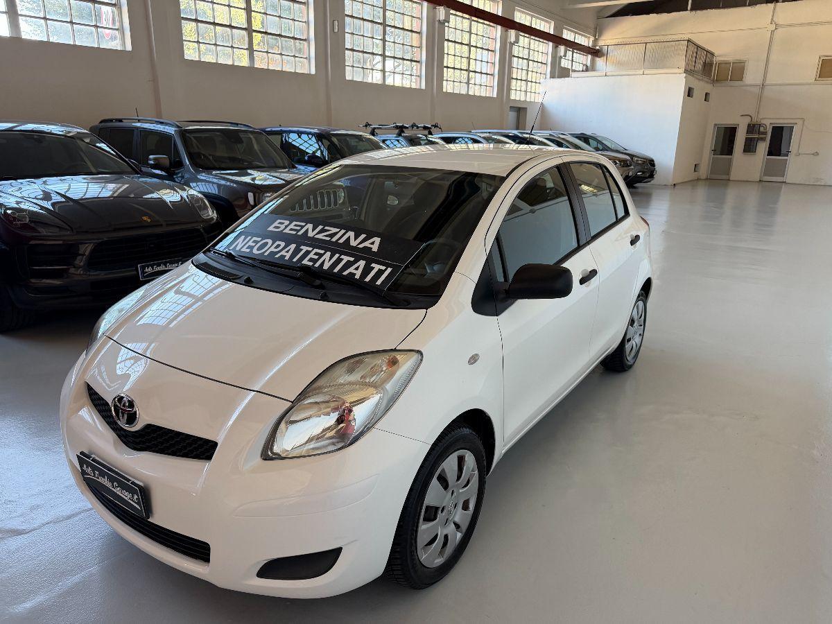 TOYOTA - Yaris - 1.0 5p.