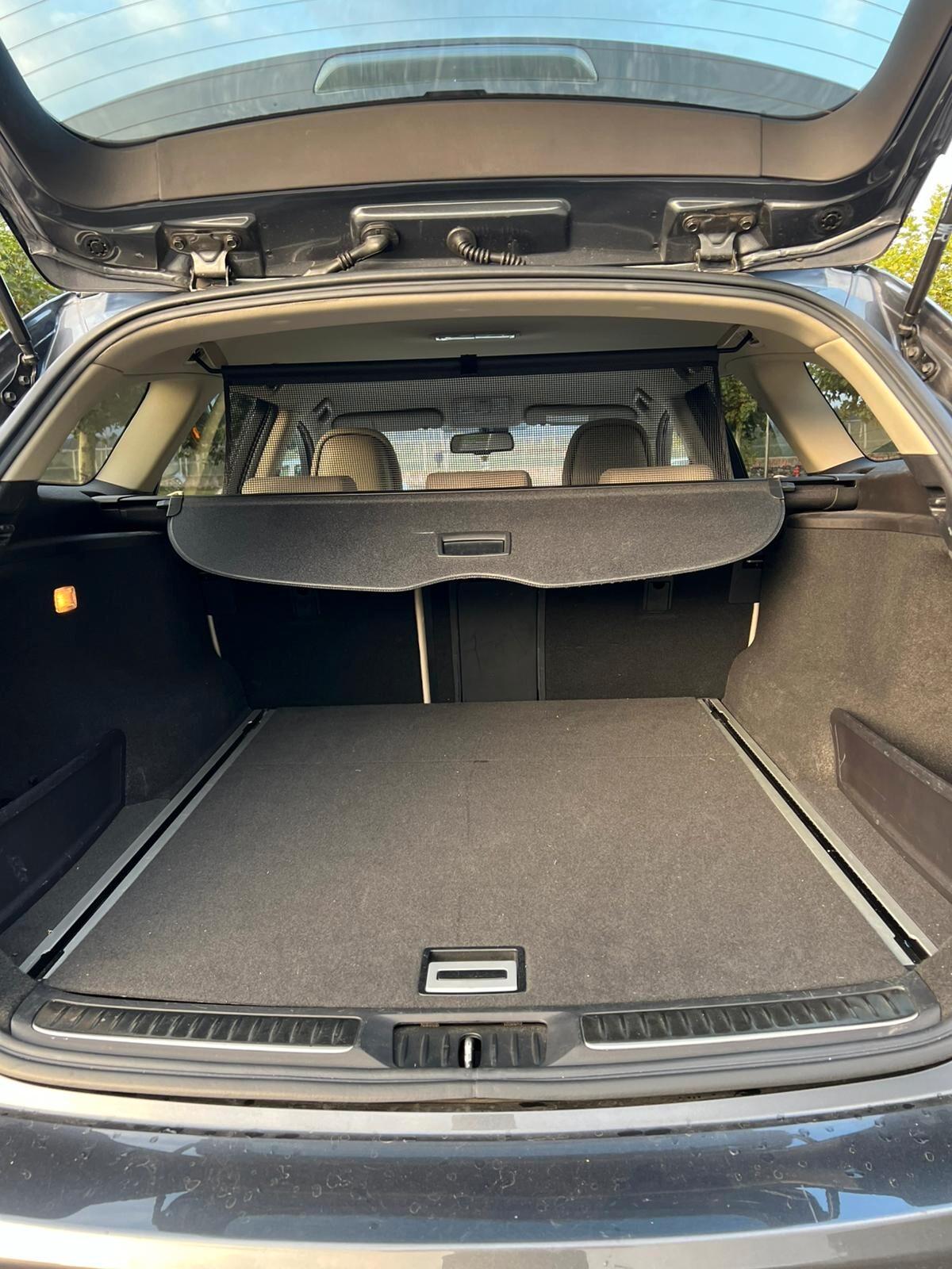 Toyota Avensis 2.2 D-Cat aut. Wagon Style Safety