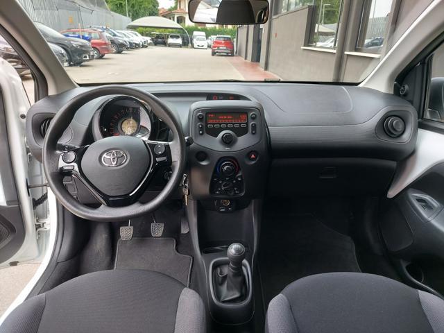 TOYOTA Aygo Connect 1.0 VVT-i 72CV 5 porte x-business light