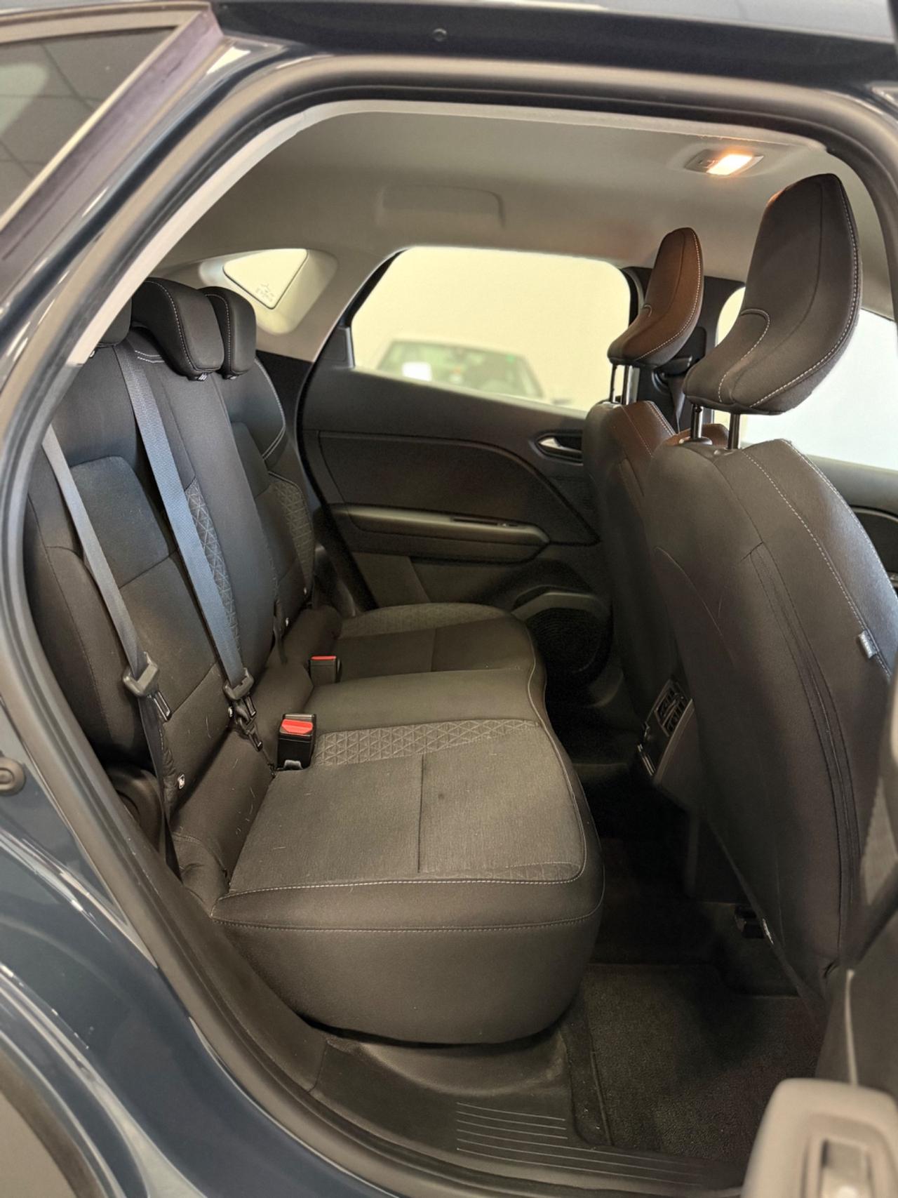 RENAULT CAPTUR 1.6 E-TECH HYBRID 145CV ANNO 2023 KM 99.000 CAMBIO AUTOMATICO