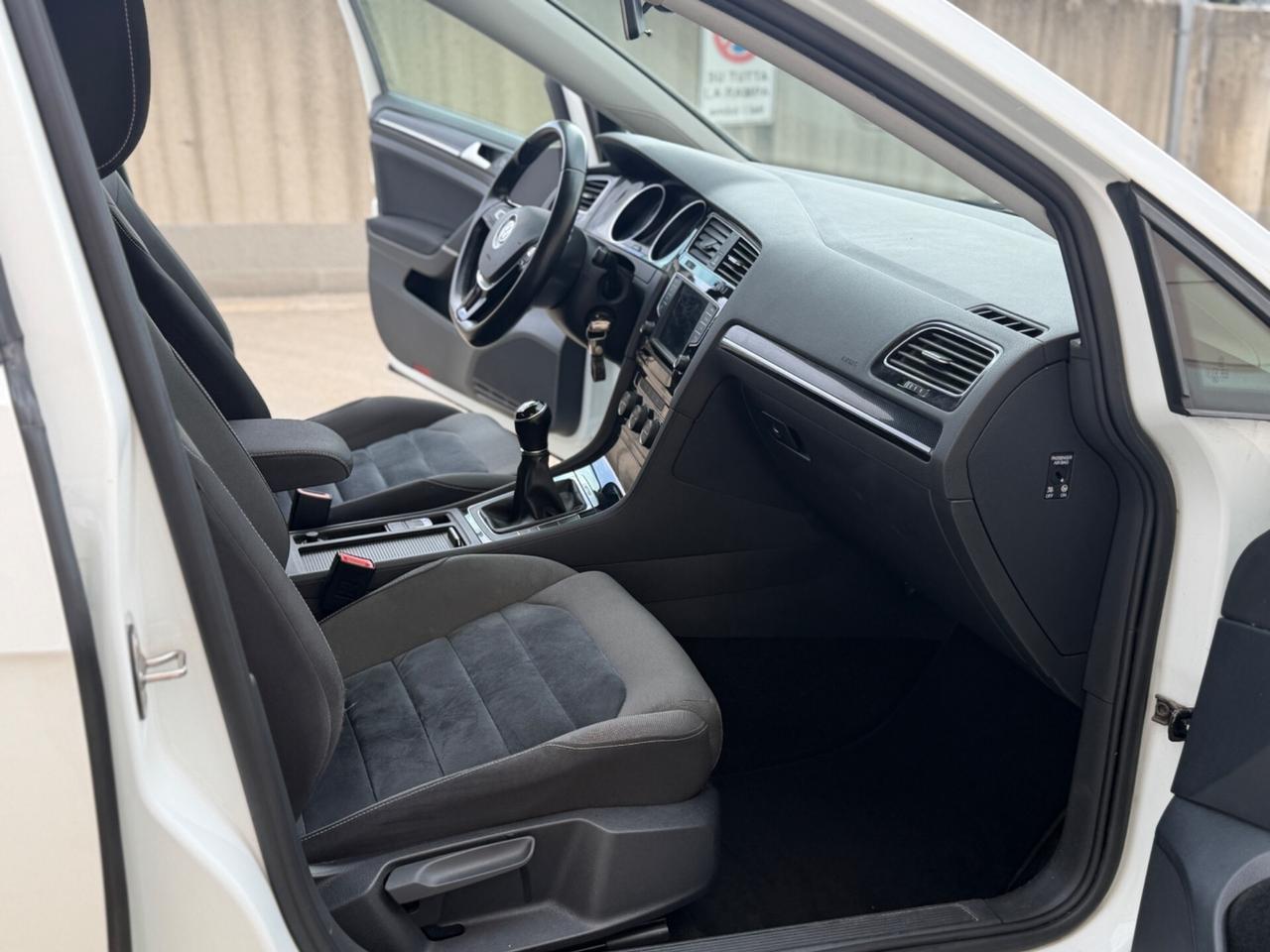 Volkswagen Golf 1.6 TDI 110 CV 4MOTION Highline 2016