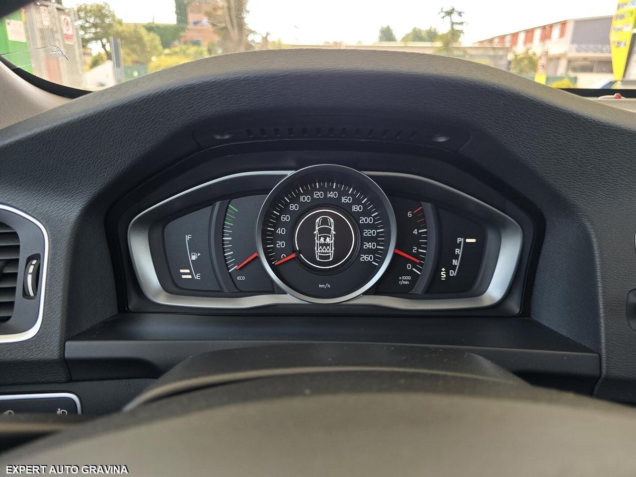 VOLVO V60 D2 2.0cc 120cv