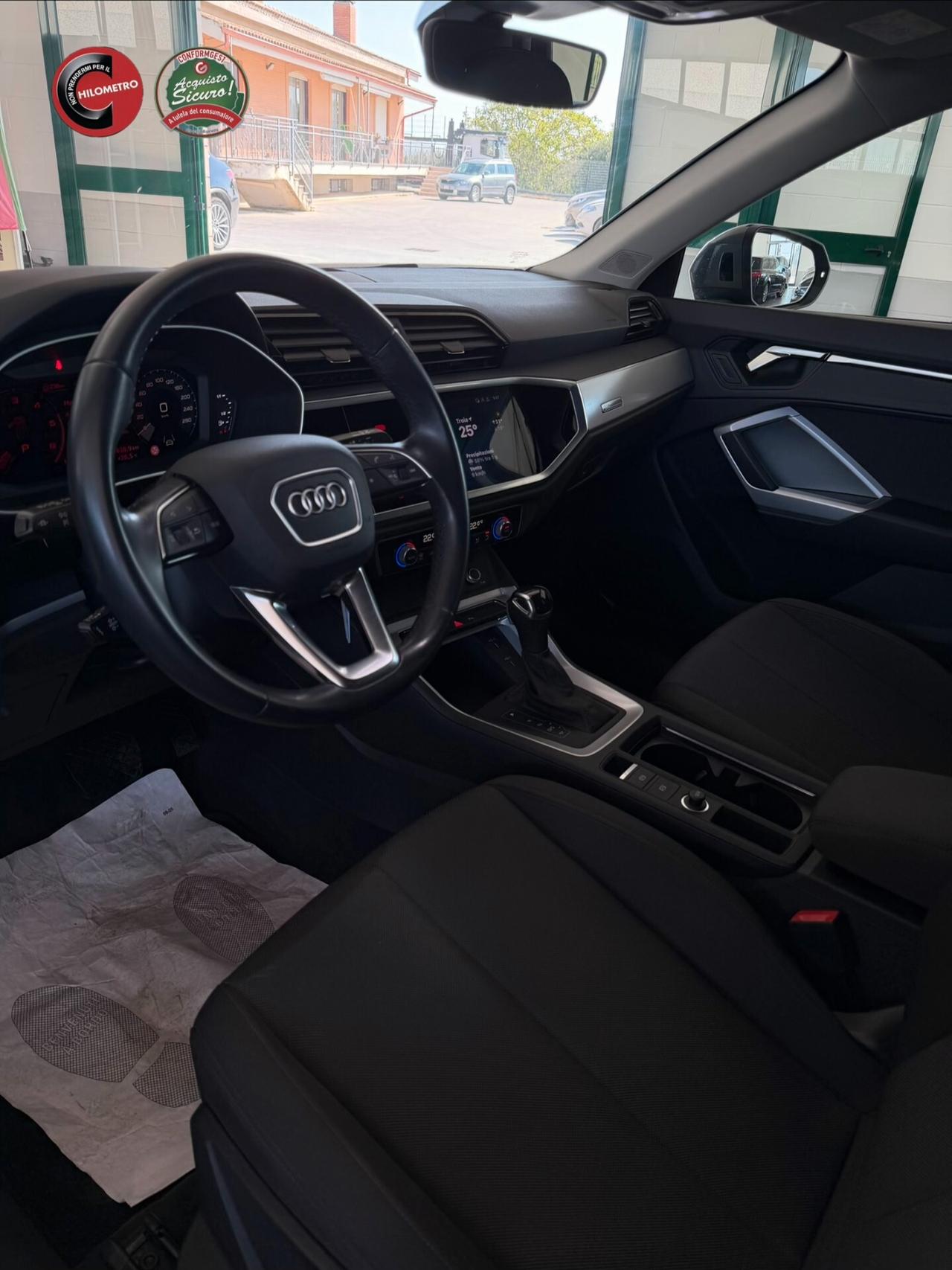 Audi Q3 35 TDI S tronic Business