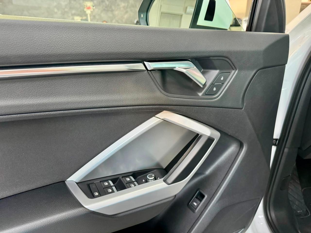 Audi Q3 35 2.0 TDI 150cv S tronic Advanced 12/2019