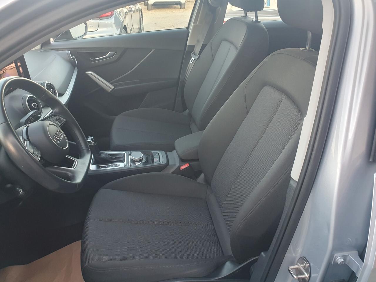 Audi Q2 35 TDI quattro S tronic Identity Black