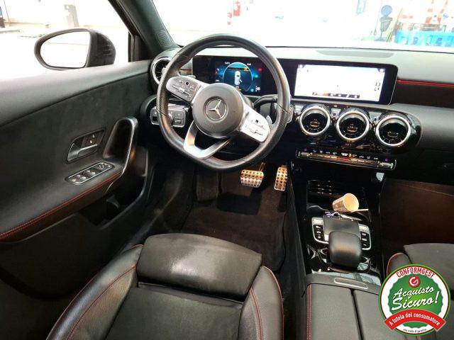 MERCEDES-BENZ A 180 d Auto Premium AMG *NIGHT PACK