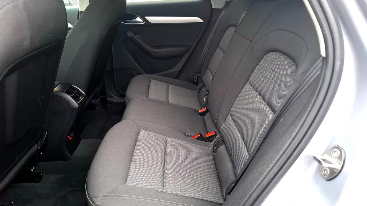 Audi Q3 2.0 TDI 150 CV Business