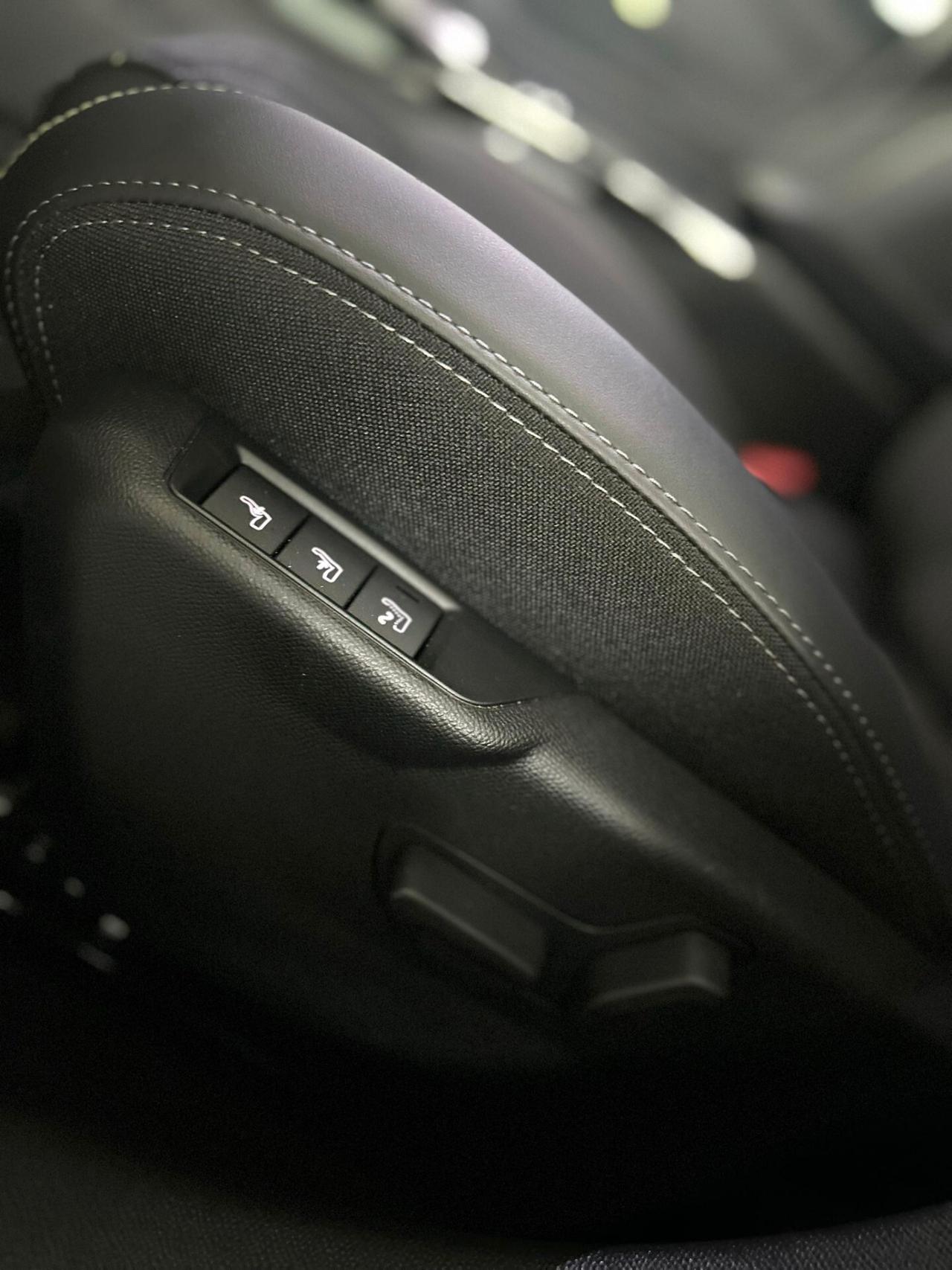Peugeot 208 Hybrid 145 e-DCS6 GT