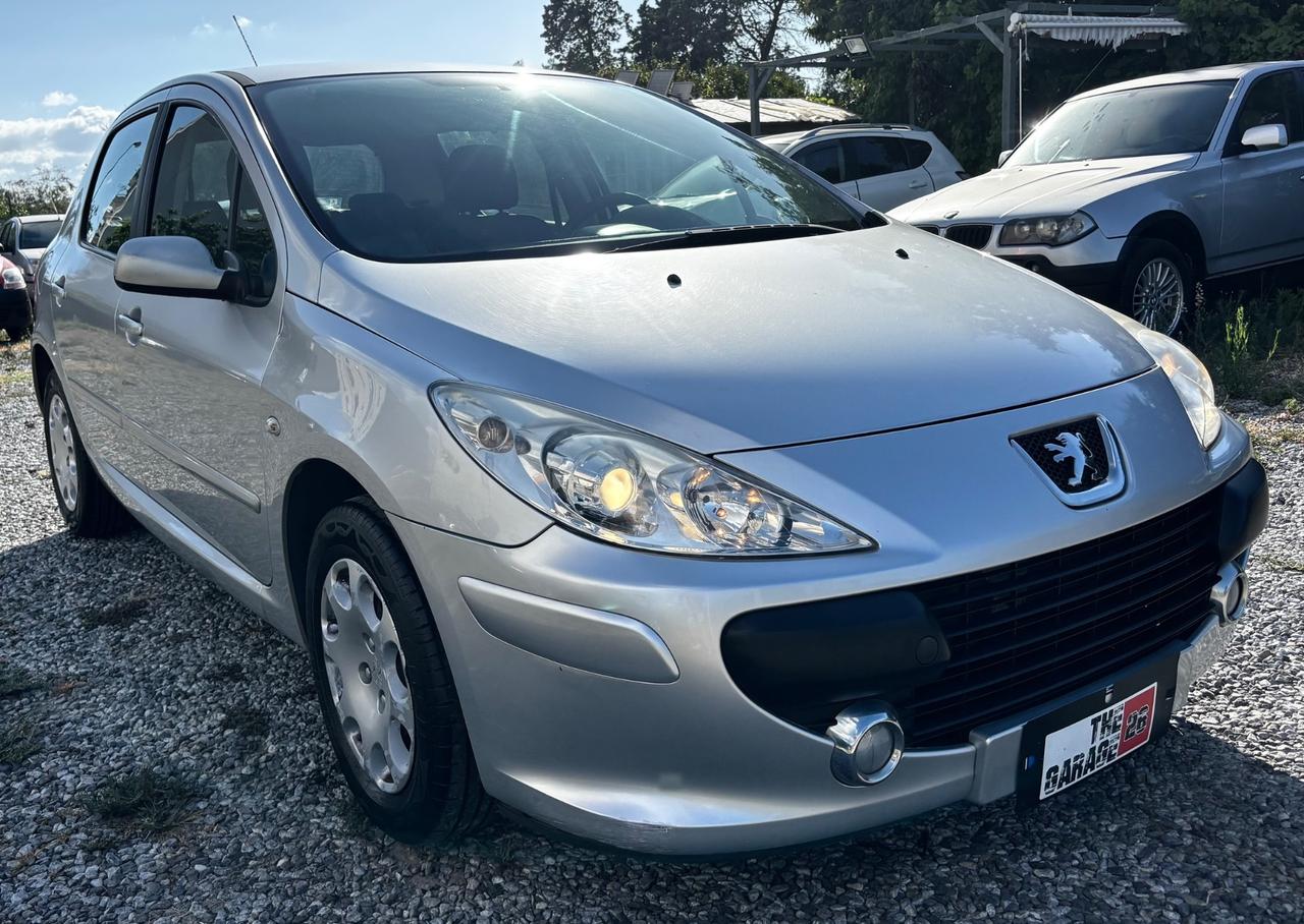 Peugeot 307 1.6 16V HDi 90CV 5p. XT