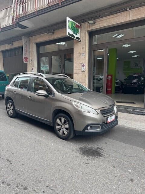 Peugeot 2008 1.6 HDi -Turbo Diesel - 2015