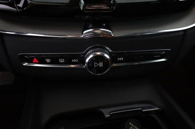 VOLVO XC60 XC60 B4 (d) AWD automatico Ultimate Dark