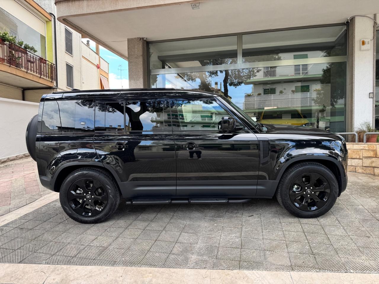 Land Rover Defender 110 3.0D I6 250 CV AWD Auto S