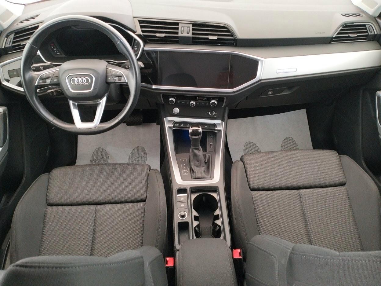 AUDI Q3 40 2.0 tdi Business quattro 190cv s-tronic - IVA ESPOSTA