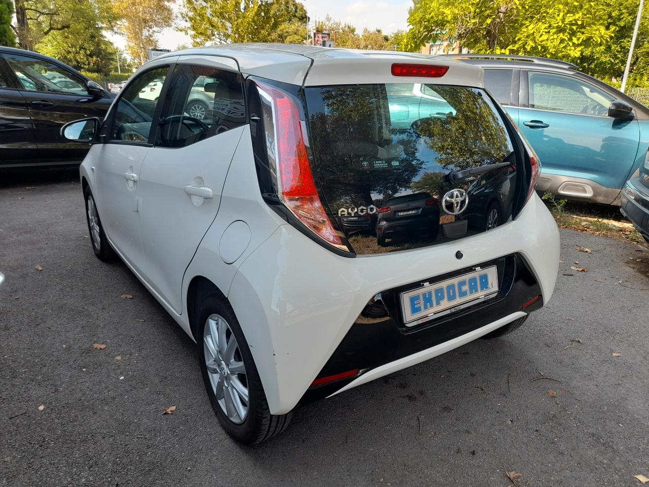 Toyota Aygo 1.0 VVT-i 69 CV 5 porte x-wave SOLO 4.300 Km